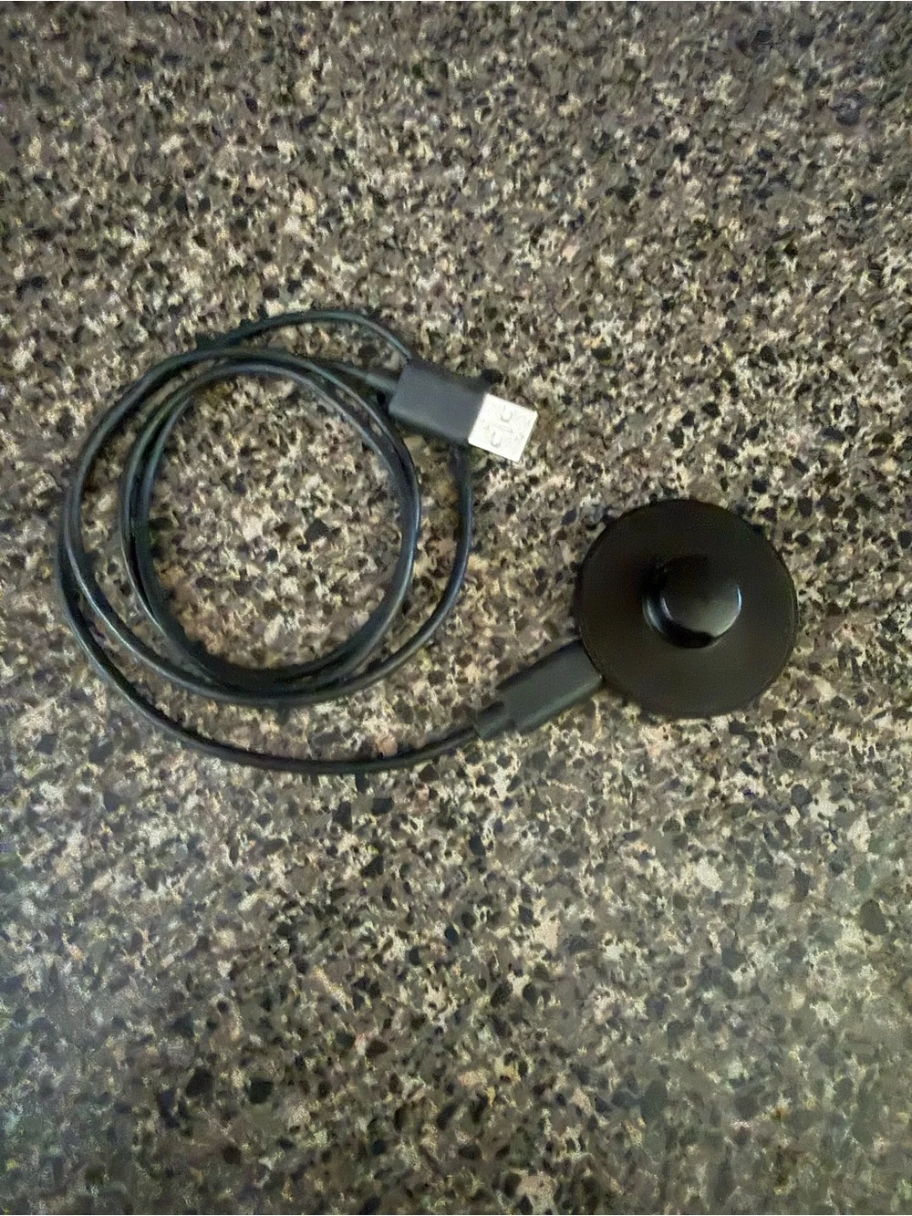 Oura Generation 3 Heritage size 9 Black Charging Dock with USB Cable